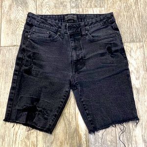 Mens shorts size 32